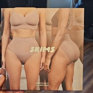 SKIMS Seamless Sculpt High Waist Brief - Black